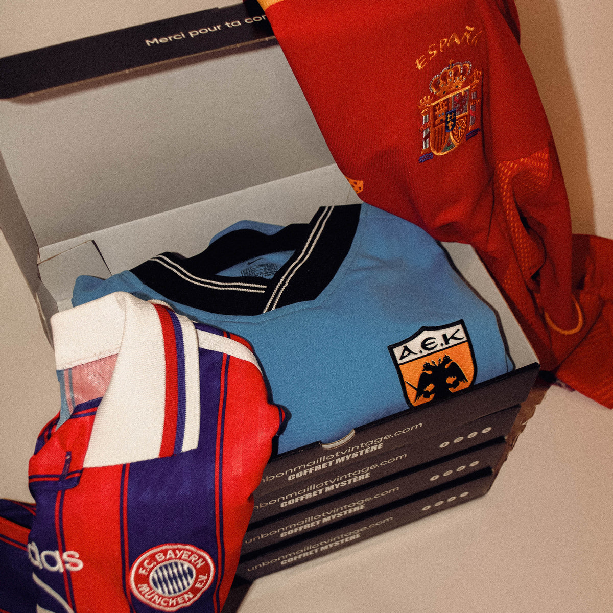La box maillot mystère vintage 1970-2009